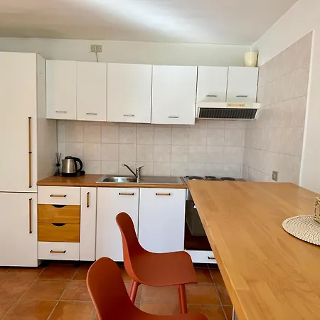 Landora Apartment